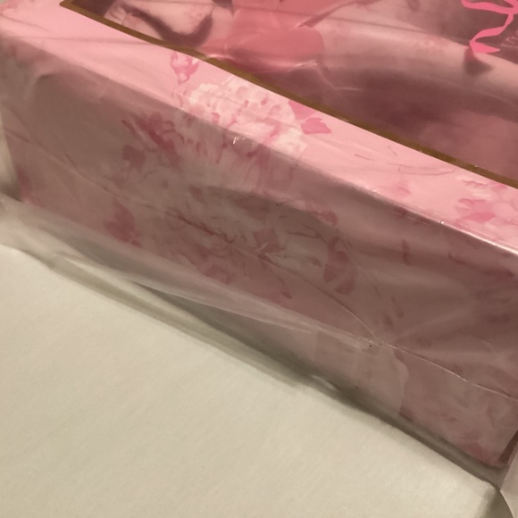 PINK Victoria’s Secret Love Shack Fancy dog NEW - Picture 5 of 9